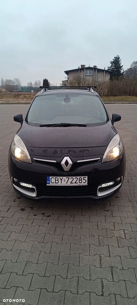 Renault Grand Scenic - 10