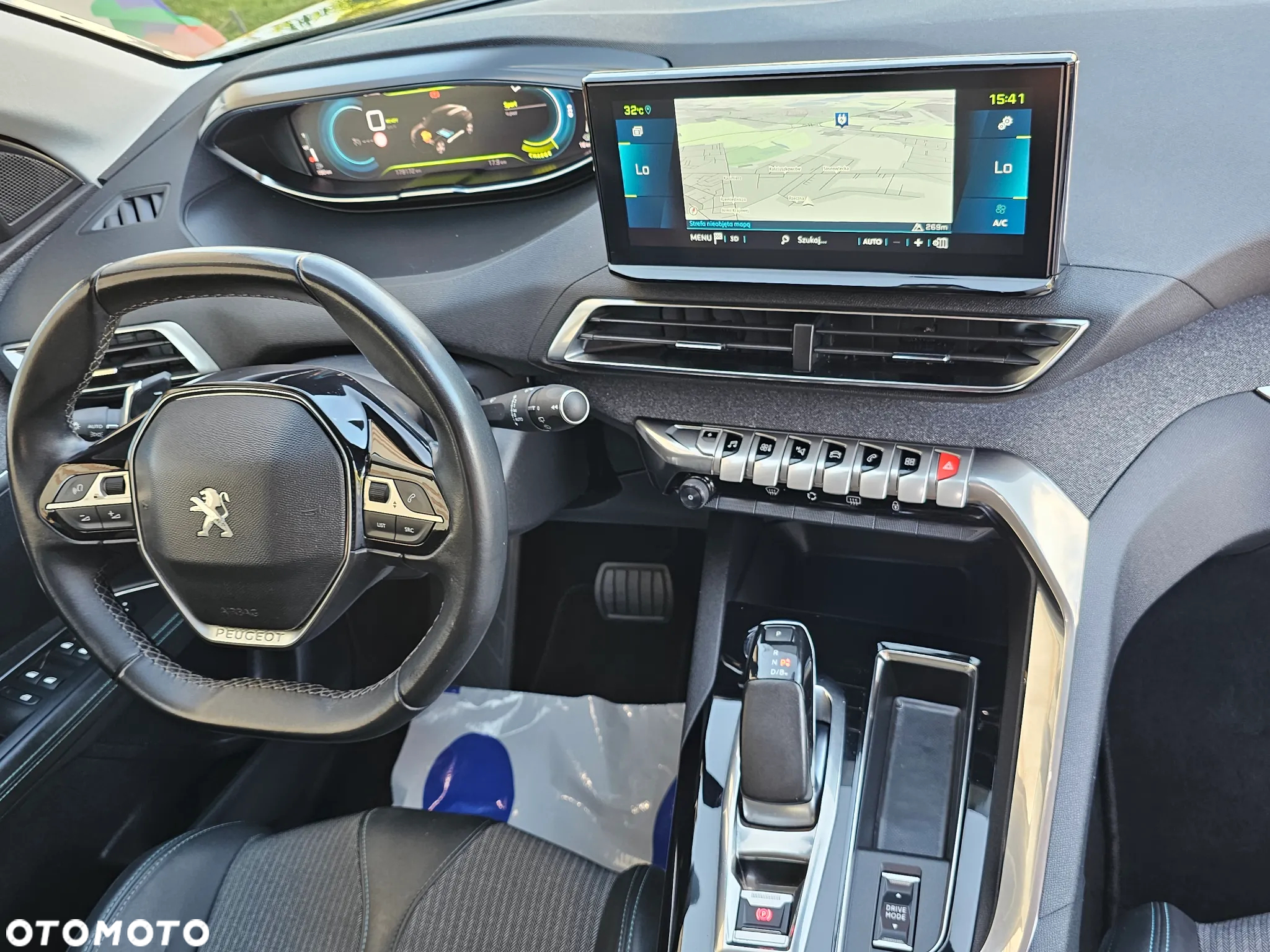Peugeot 3008 Hybrid 225 e-EAT8 Allure Pack - 34
