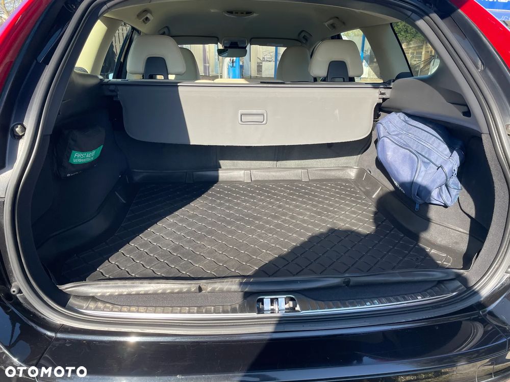 Volvo XC 60 D4 AWD Summum - 17