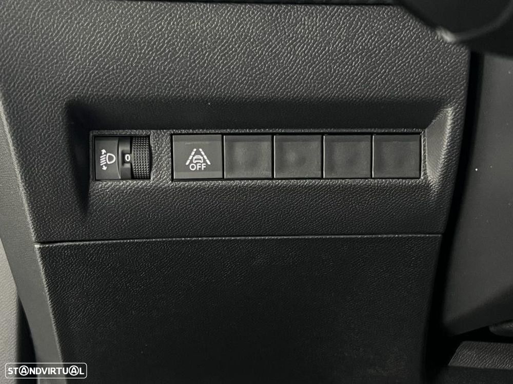 Peugeot 2008 1.2 PureTech Allure - 14