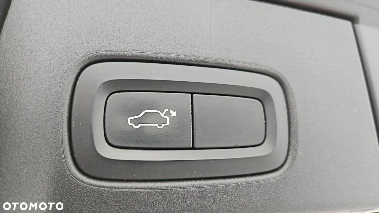 Volvo V90 - 25
