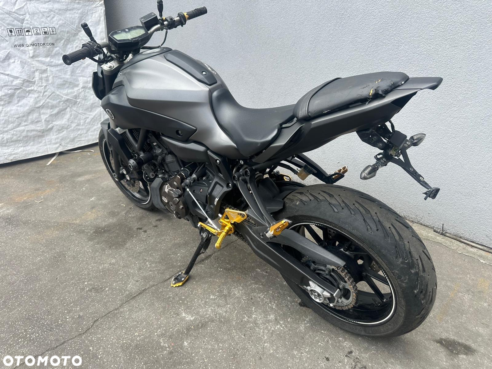 Yamaha MT - 15