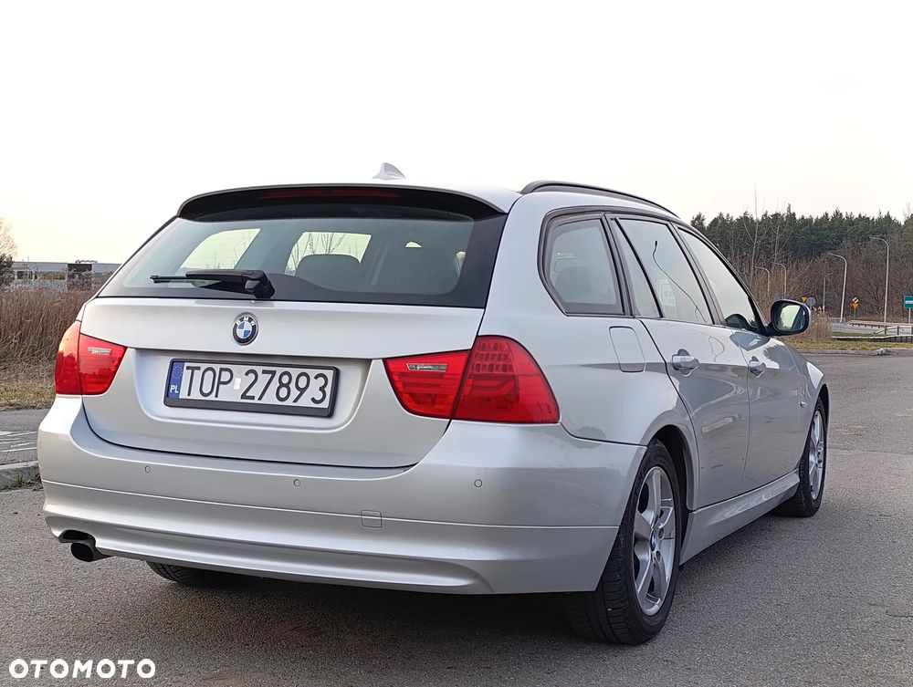 BMW Seria 3 318d DPF Edition Exclusive - 18