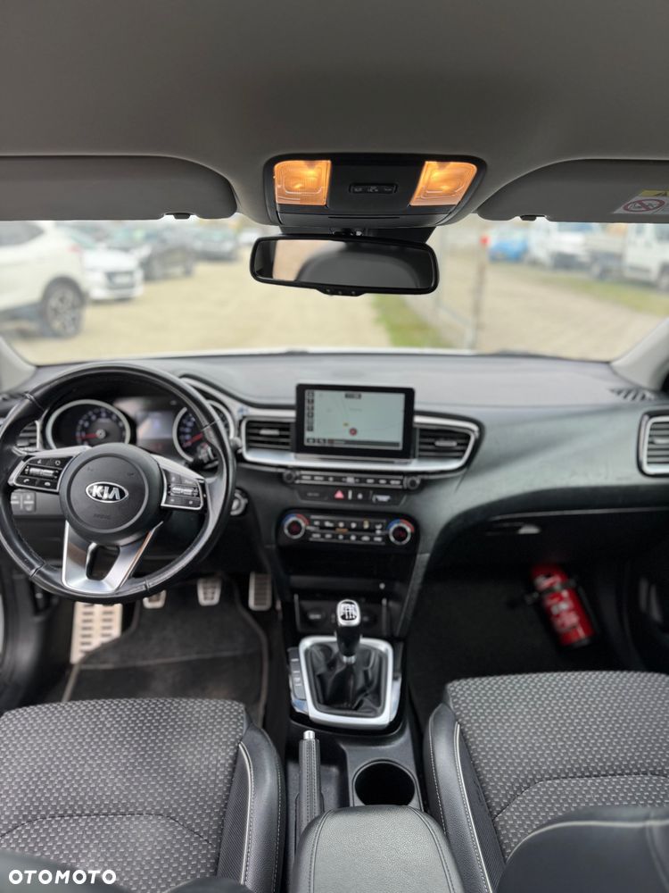 Kia Ceed 1.4 Vision - 17