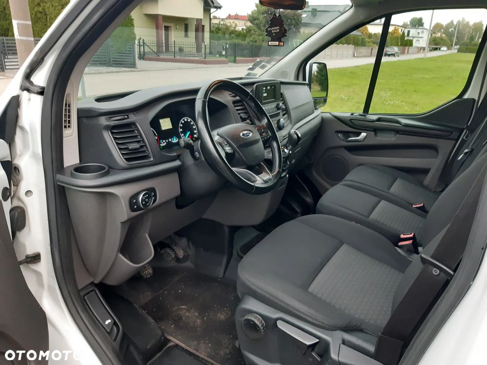 Ford Transit Custom - 13