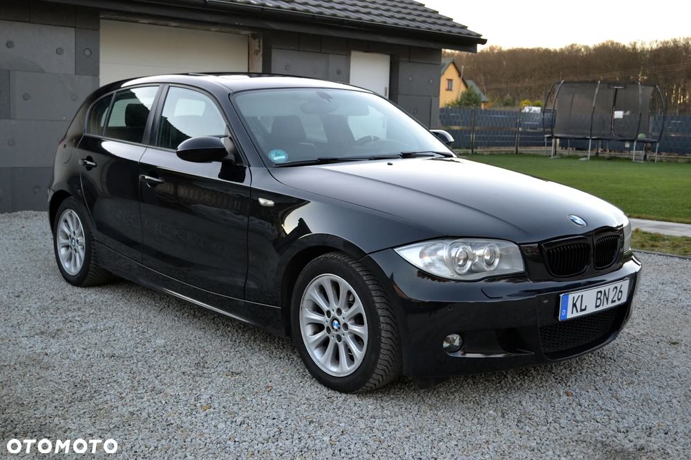 BMW Seria 1 120d DPF - 1
