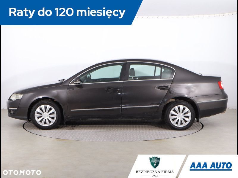 Volkswagen Passat - 3