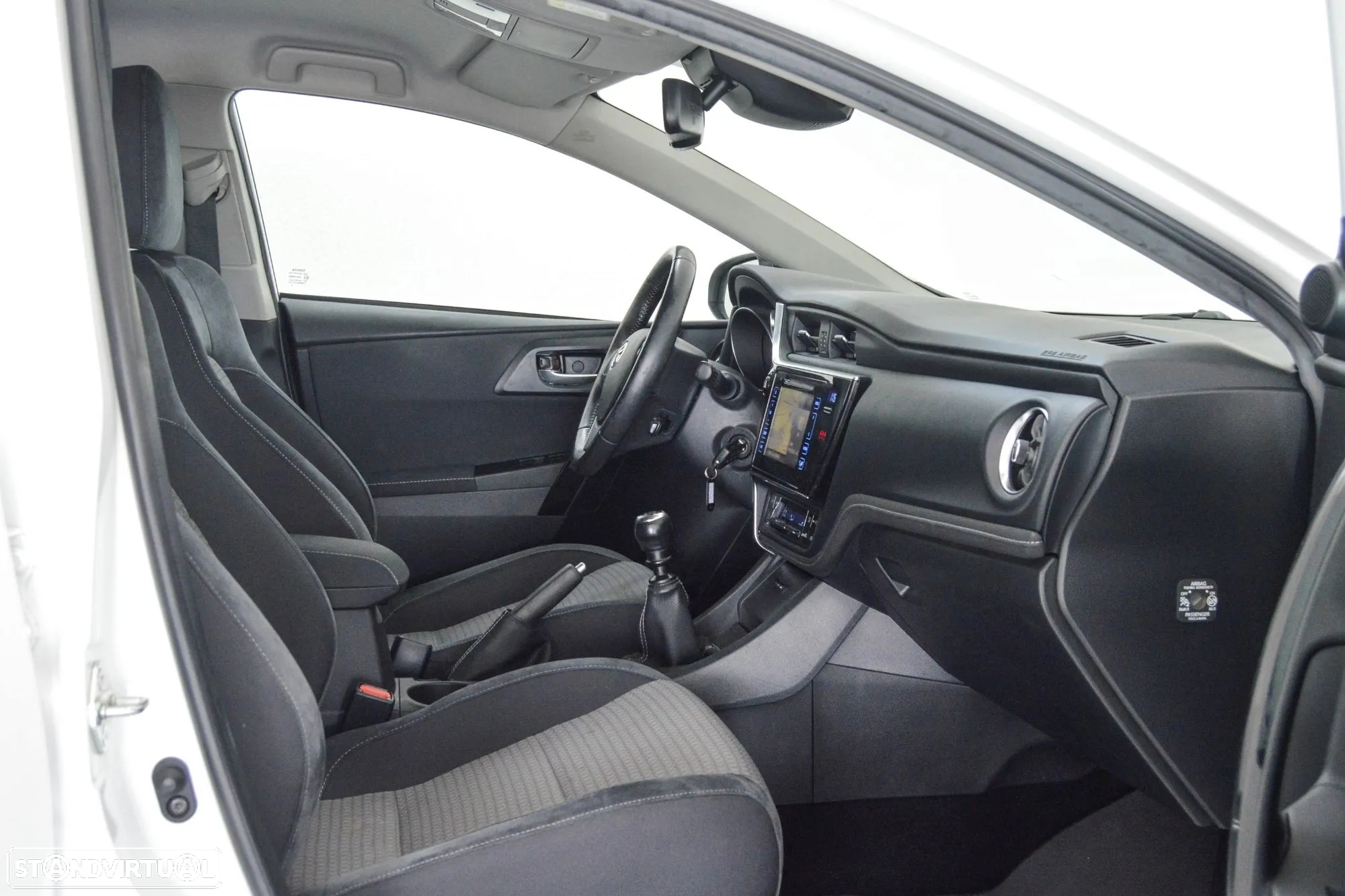 Toyota Auris 1.4 D-4D Comfort - 23