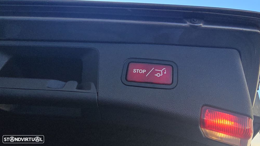 Mercedes-Benz E 300 Bluetec Hybrid Avantgarde - 18