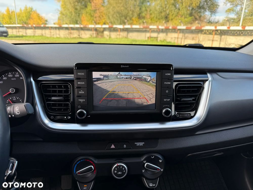 Kia Stonic 1.0 T-GDI 100 OPF Dream-Team Edition - 17