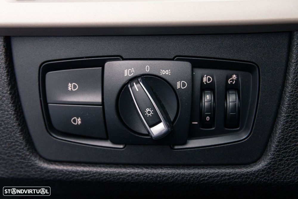 BMW 318 d Touring - 22