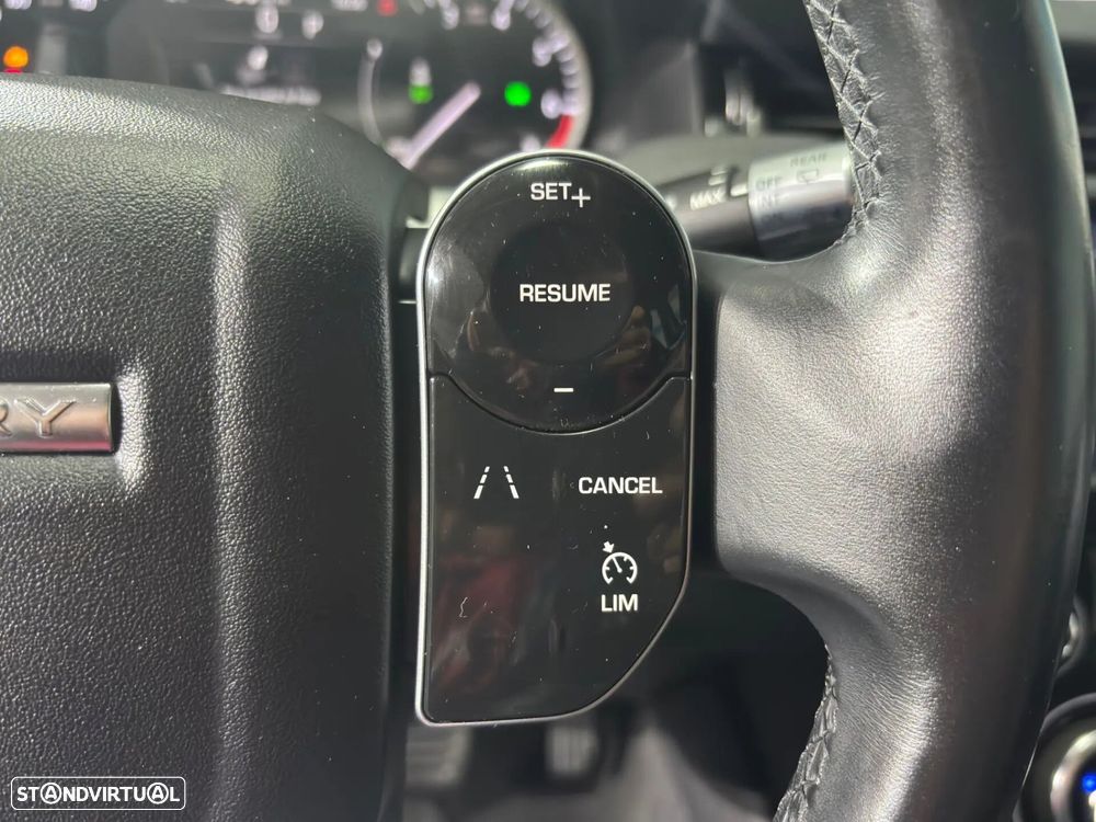 Land Rover Discovery Sport 1.5 I3 P300e AWD R-Dynamic SE - 22