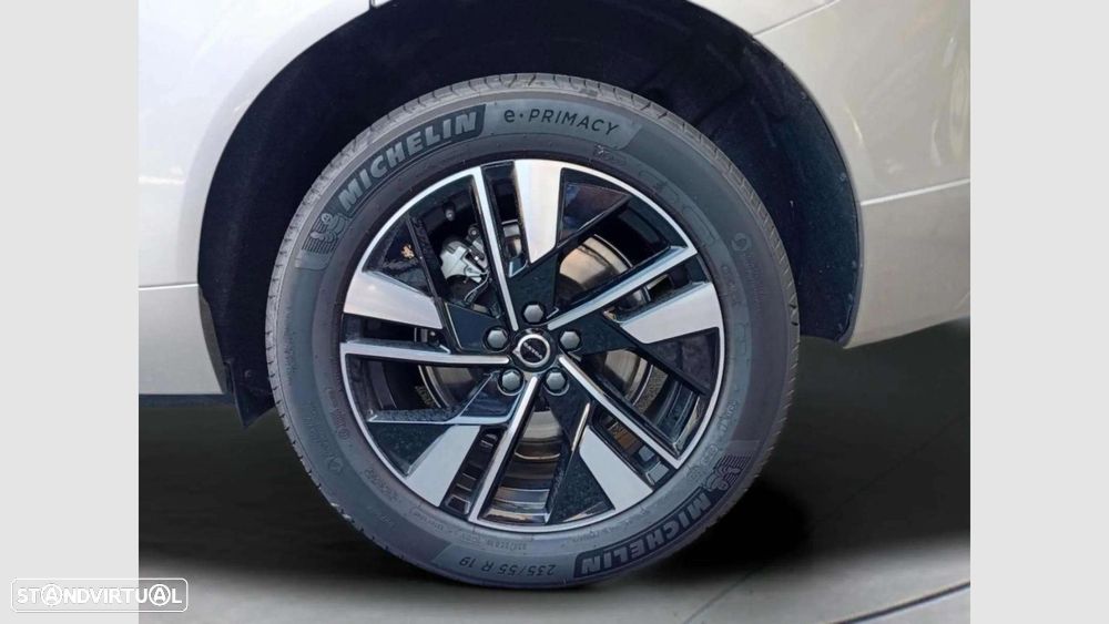 Volvo XC 60 2.0 T6 PHEV Plus Bright AWD - 11