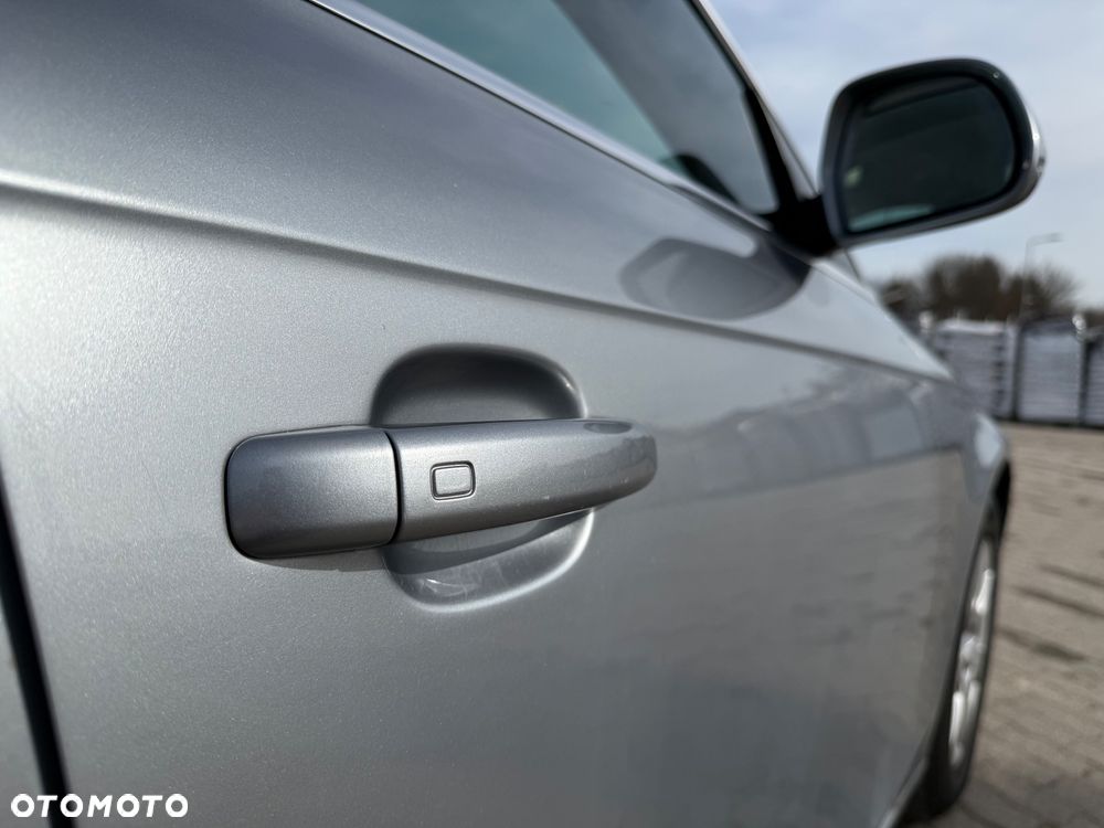 Audi A4 Limousine - 15