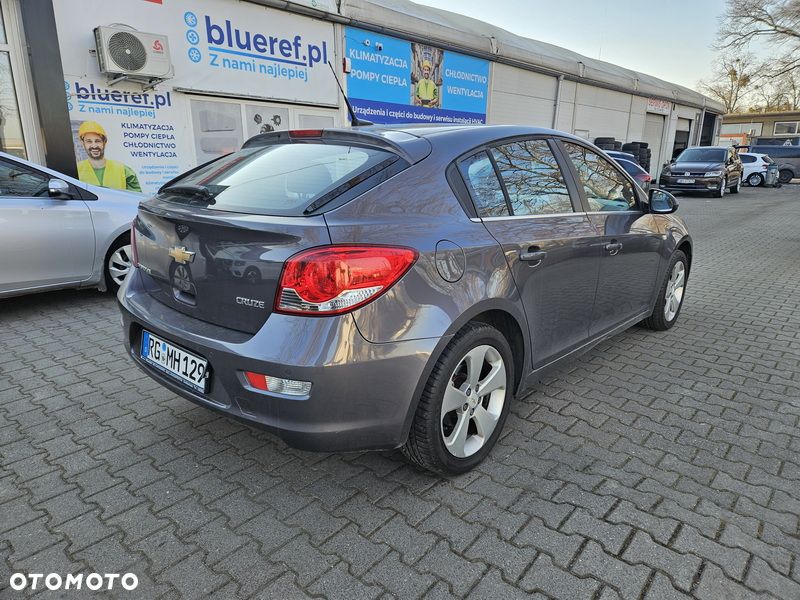 Chevrolet Cruze 1.8 LT - 3
