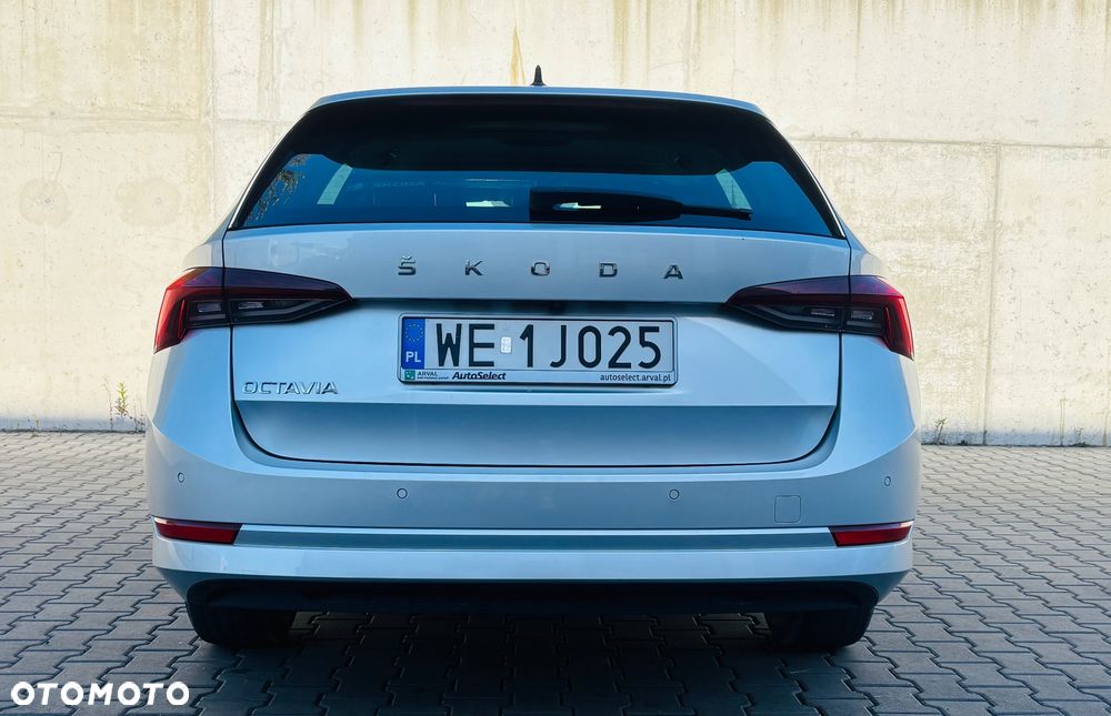 Skoda Octavia 2.0 TDI Ambition DSG - 8