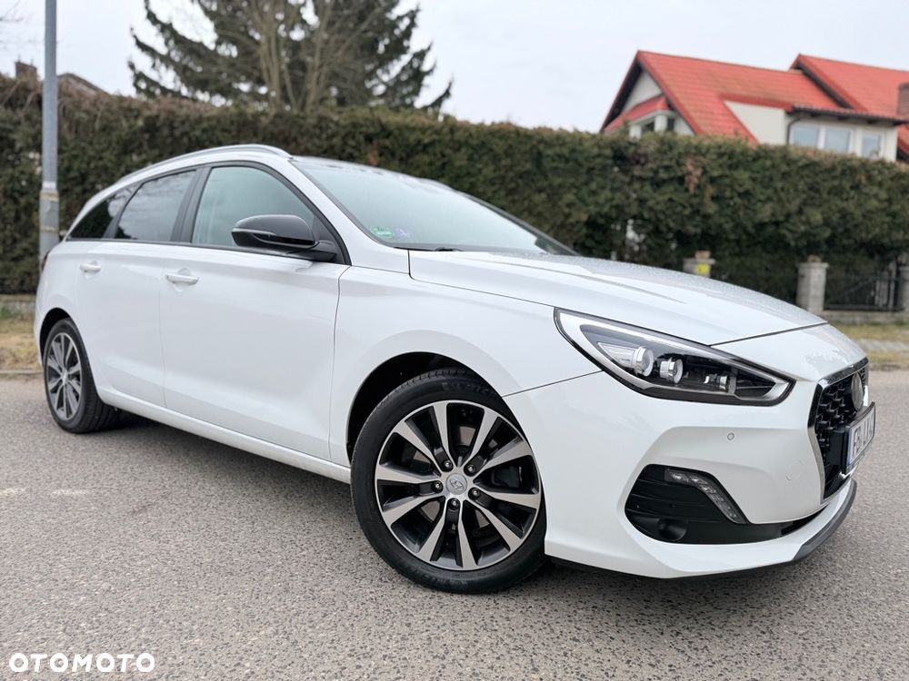 Hyundai i30 1.4 T-GDI DCT Premium - 11