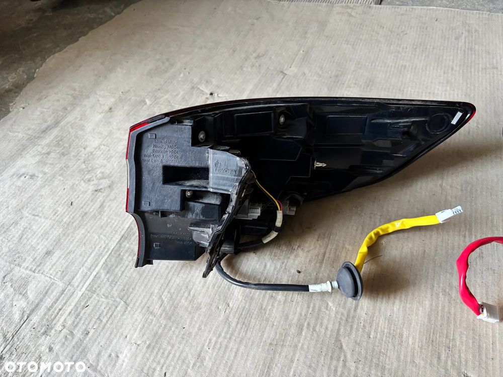 Lampa tylna prawa lewa Toyota Corolla e21 LIFT 2023 - 6