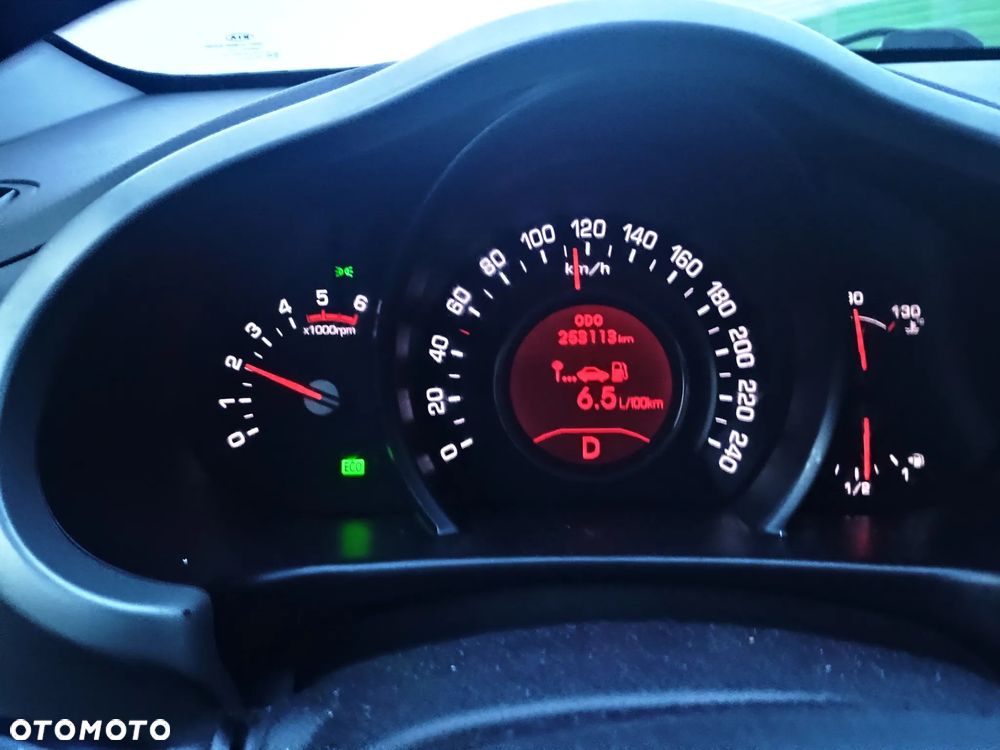Kia Sportage 2.0 CRDI XL - 31