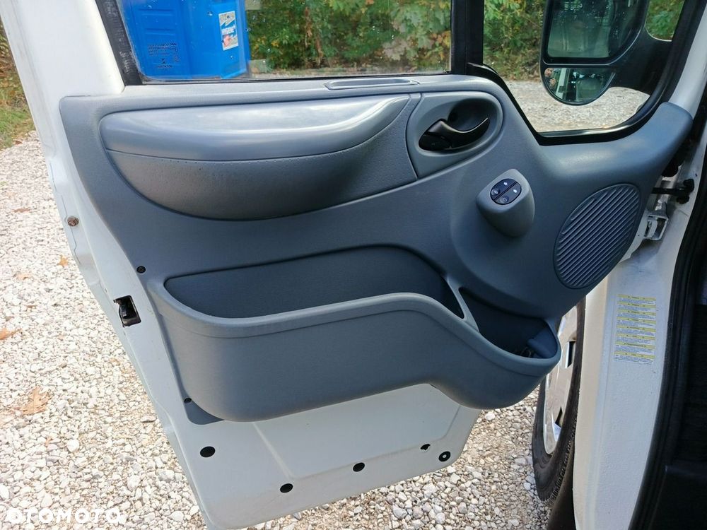 Ford Transit - 17
