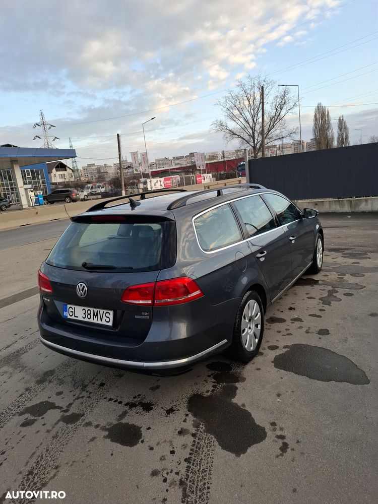 Volkswagen Passat 1.6 TDI BlueMotion Technology Comfortline - 4