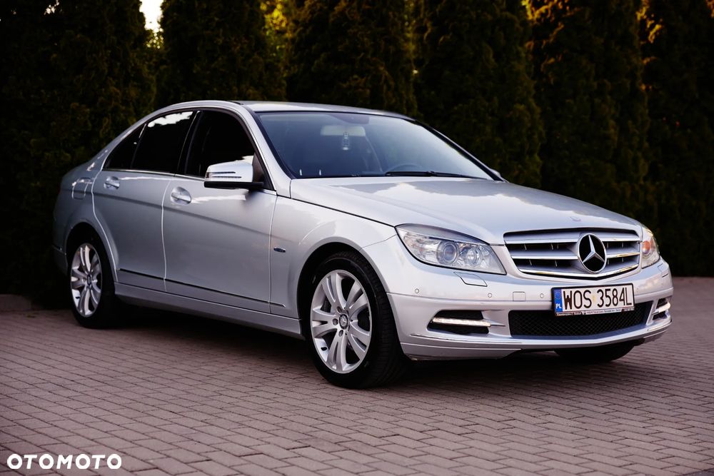 Mercedes-Benz Klasa C 220 CDI 7G-TRONIC Avantgarde Edition - 10