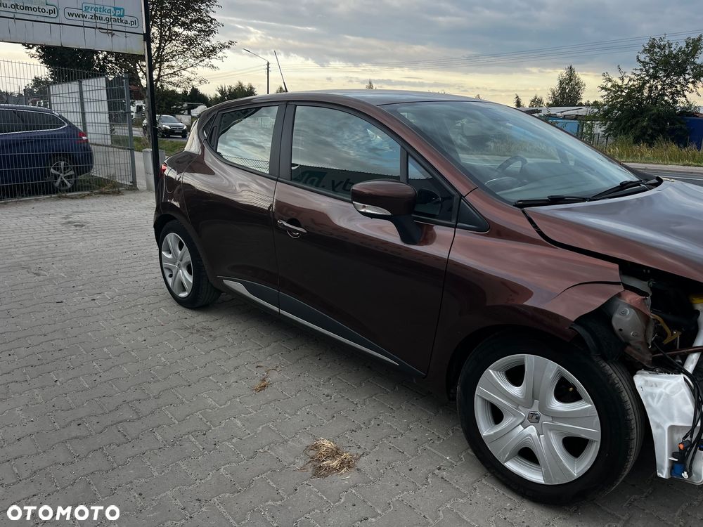 Renault Clio dCi 75 Expression - 9
