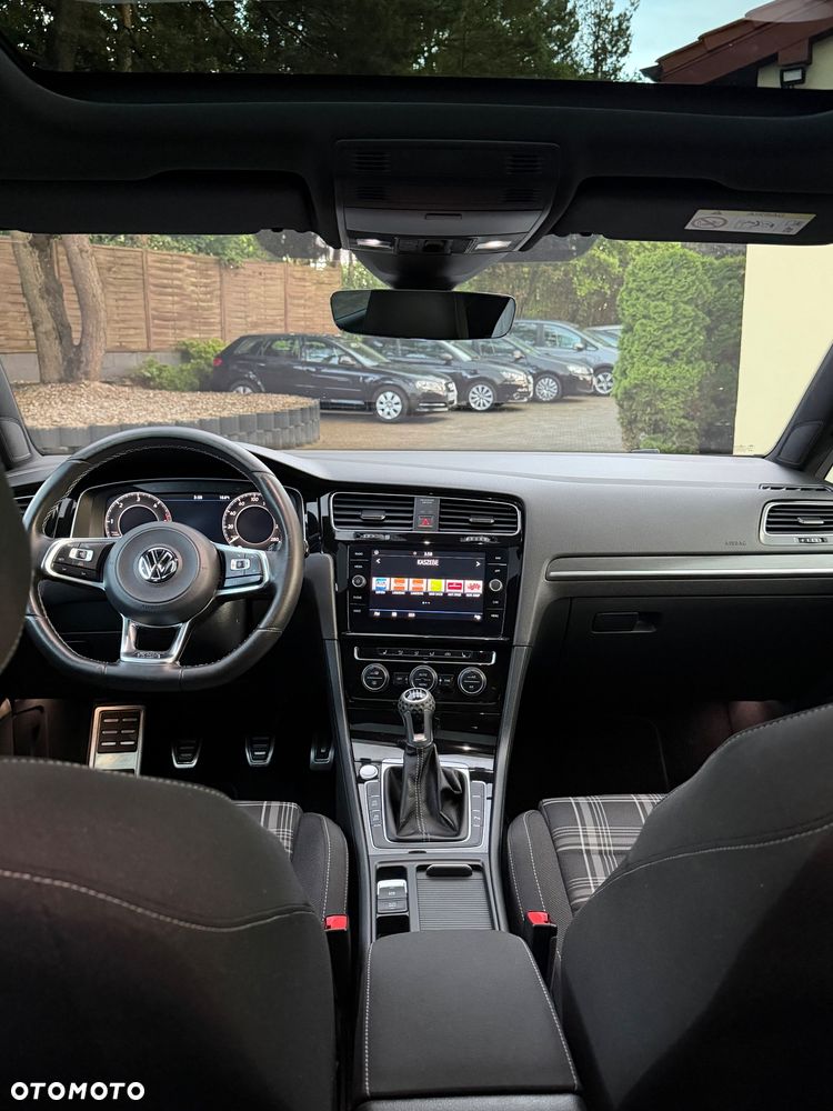 Volkswagen Golf GTD (BlueMotion Technology) - 17