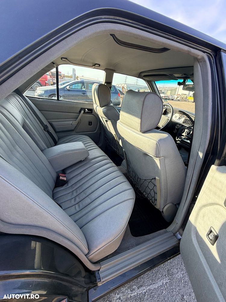 Mercedes-Benz W201 - 8