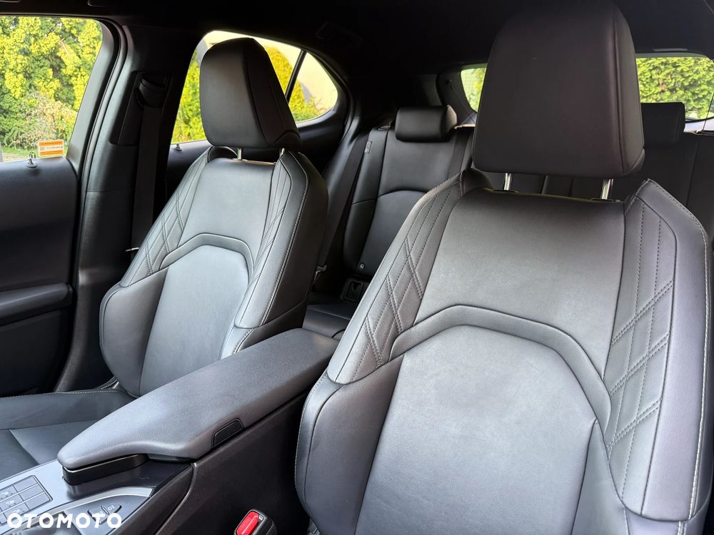 Lexus UX 250h F Sport 2WD - 7
