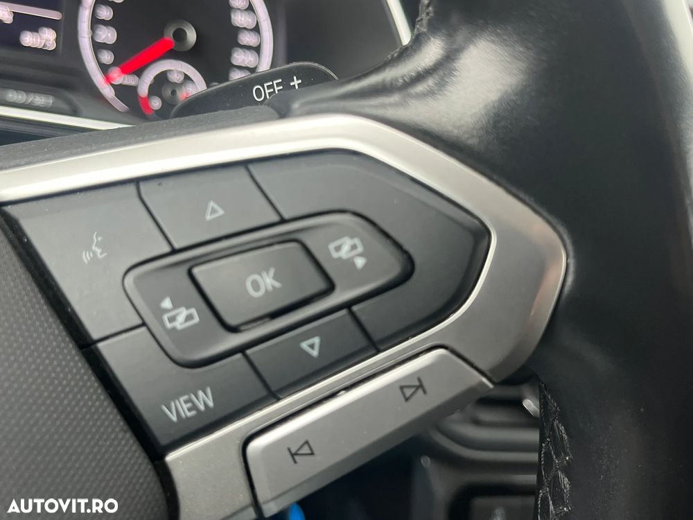 Volkswagen T-Cross 1.0 TSI DSG Style - 17