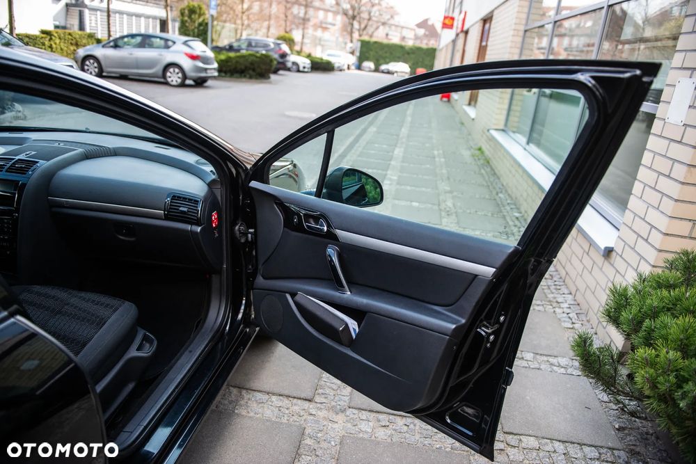Peugeot 407 HDi 140 JBL - 23