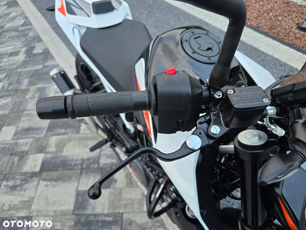 KTM Duke - 21
