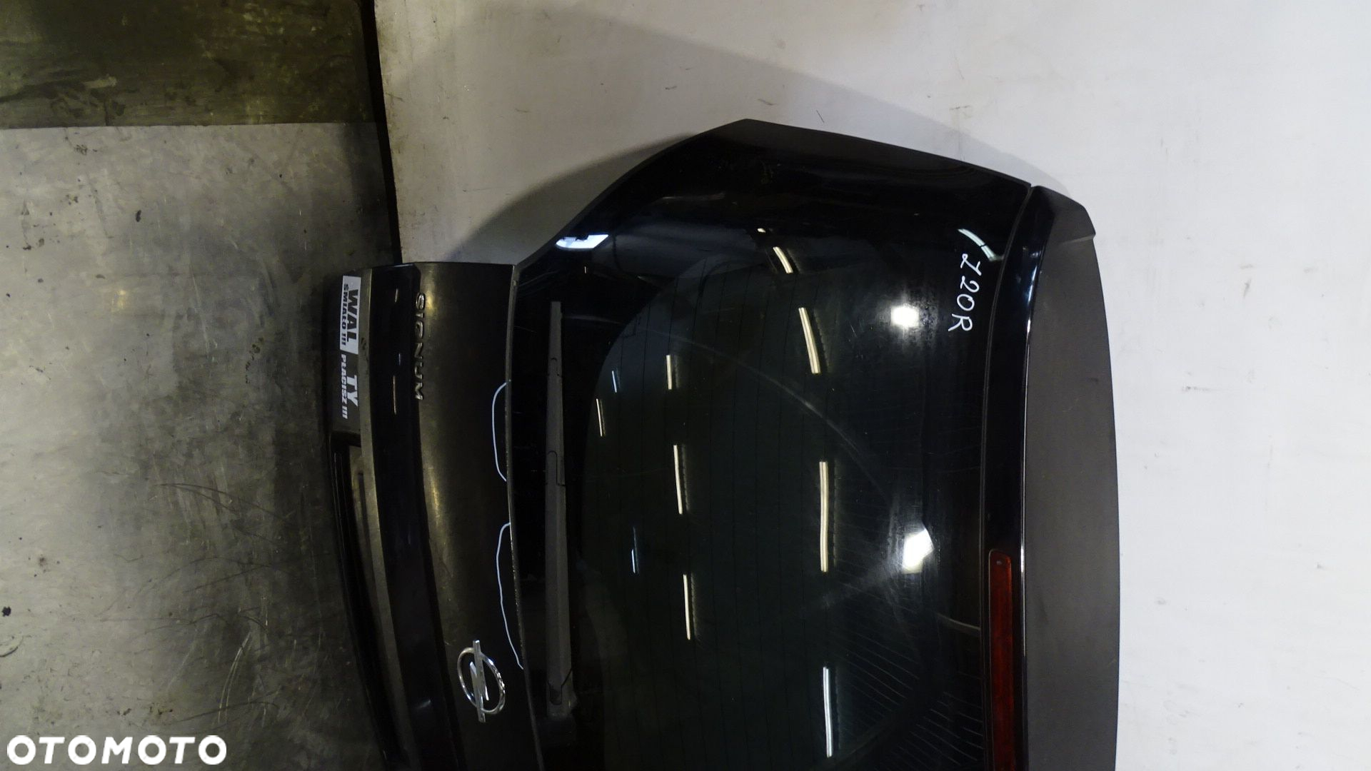 KLAPA TYŁ BAGAŻNIKA OPEL SIGNUM 3.0 Z20R - 3