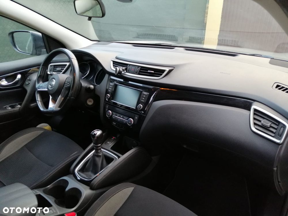 Nissan Qashqai 1.3 DIG-T Visia - 14