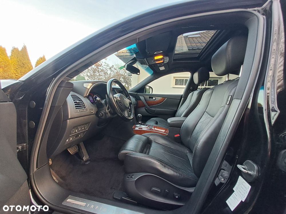 Infiniti QX70 3.0d S Premium - 16