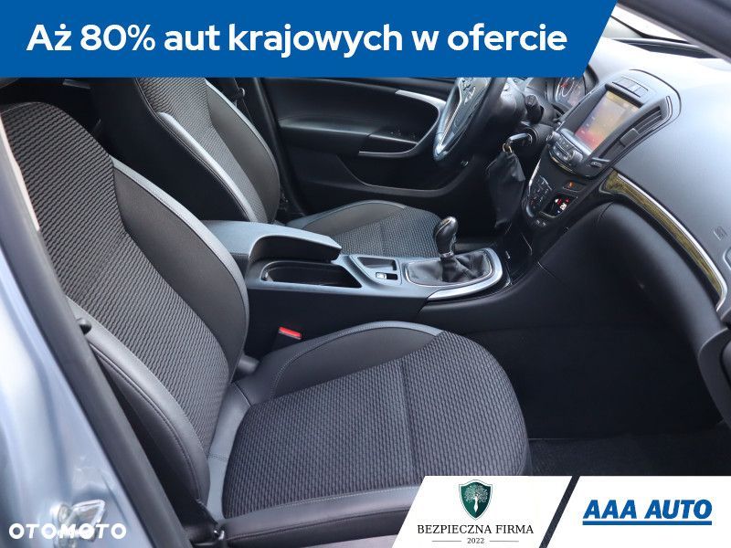 Opel Insignia - 10