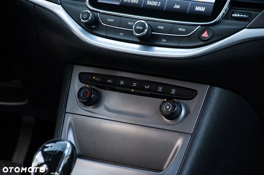 Opel Astra 1.4 Selection - 21