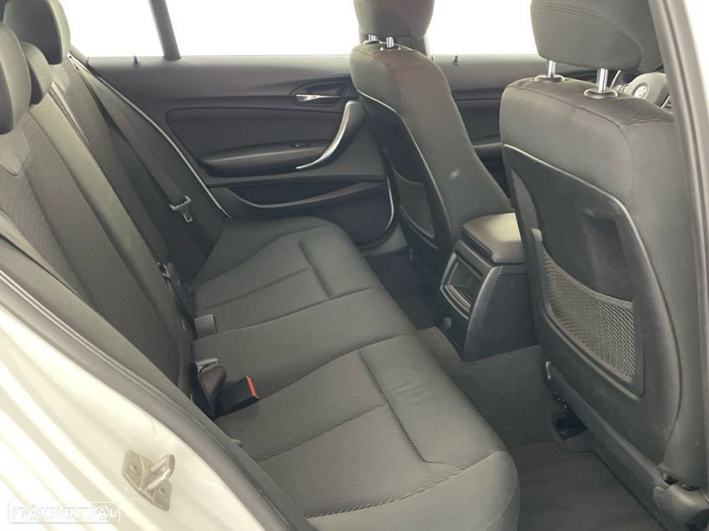 BMW 116 d EfficientDynamics - 23