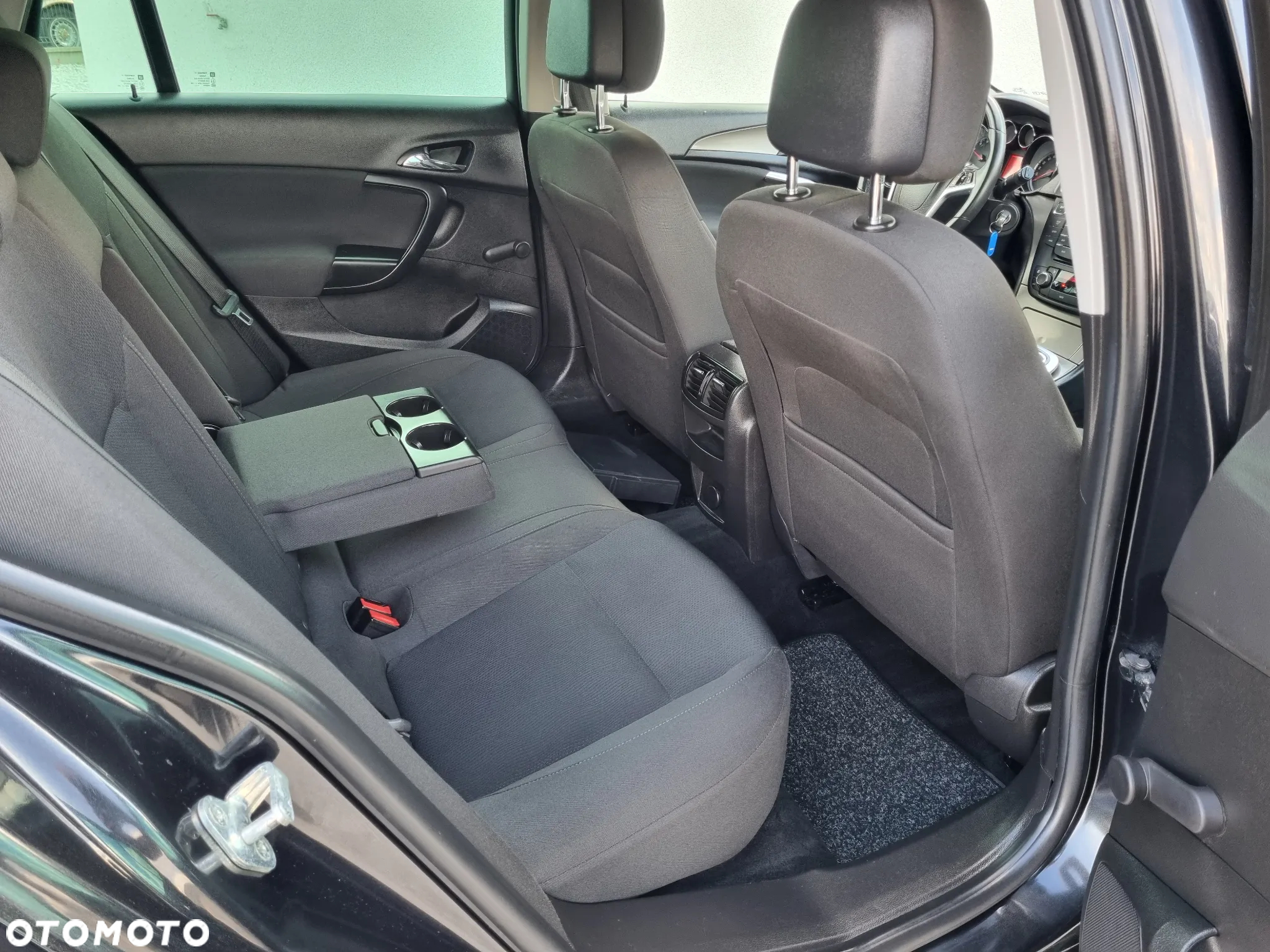 Opel Insignia 1.4 T Cosmo S&S - 12