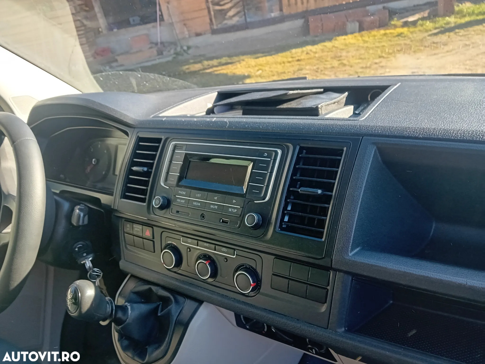 Volkswagen Transporter Kombi T6 2.0 TDI 75 kW KR - 3