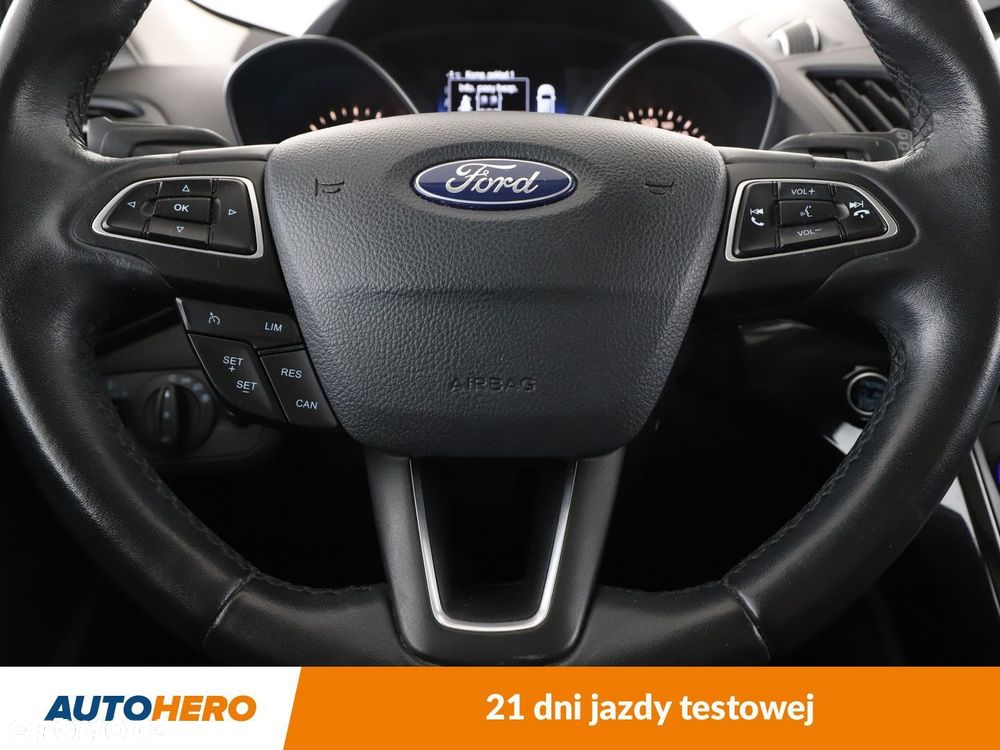 Ford Kuga - 18