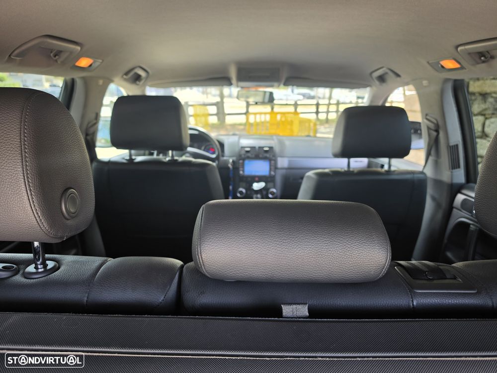 VW Touareg 3.0 TDI V6 - 30