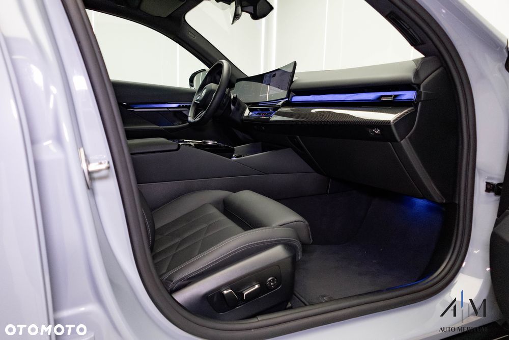 BMW Seria 5 - 26