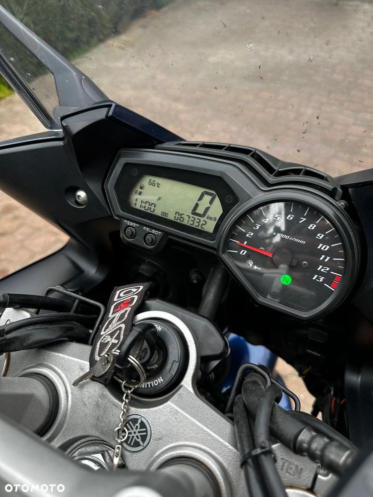 Yamaha FZ - 15