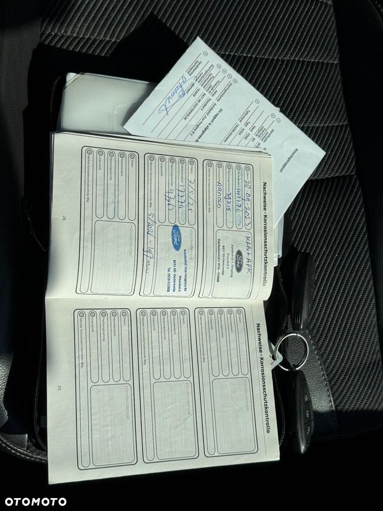 Ford Kuga 1.6 EcoBoost 2x4 Trend - 33