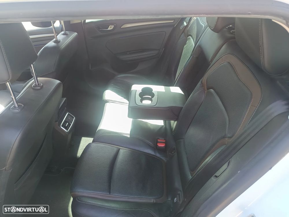 Renault Mégane Sport Tourer ENERGY dCi 130 Start & Stopp Bose Edition - 4