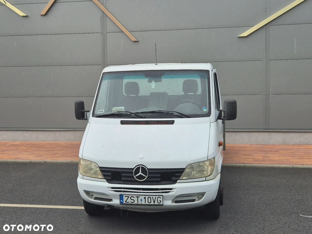 Mercedes-Benz Sprinter - 1