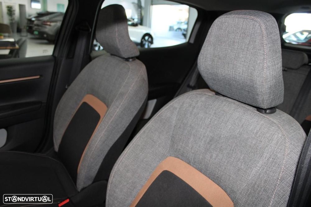 Citroën e-C3 Aircross YOU - 11