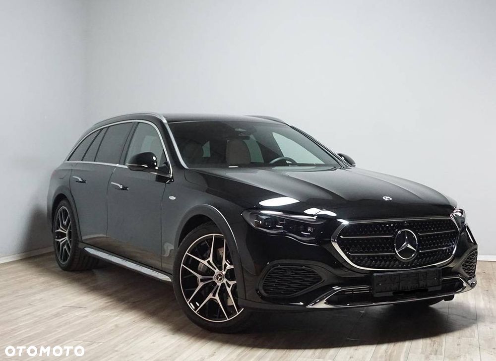 Mercedes-Benz Klasa E 300 de PHEV 4-Matic Avantgarde 9G-Tronic - 2